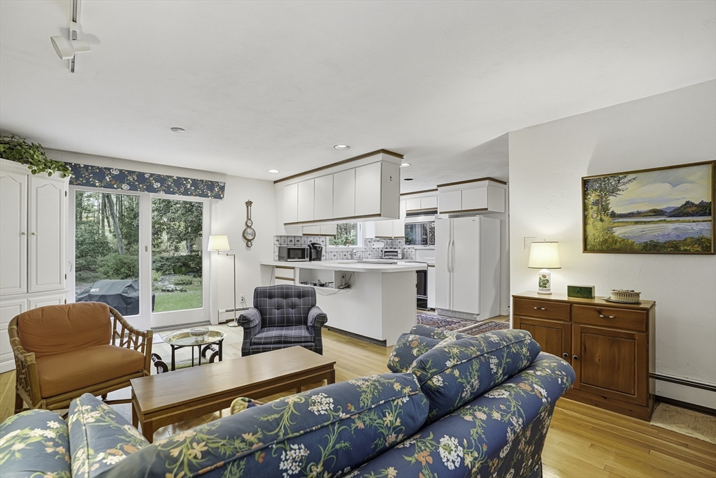 18 Coolidge Road Wayland, MA 01778 - Photo 11 of 26