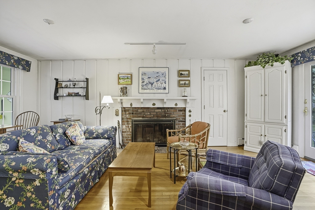 18 Coolidge Road Wayland, MA 01778 - Photo 12 of 26