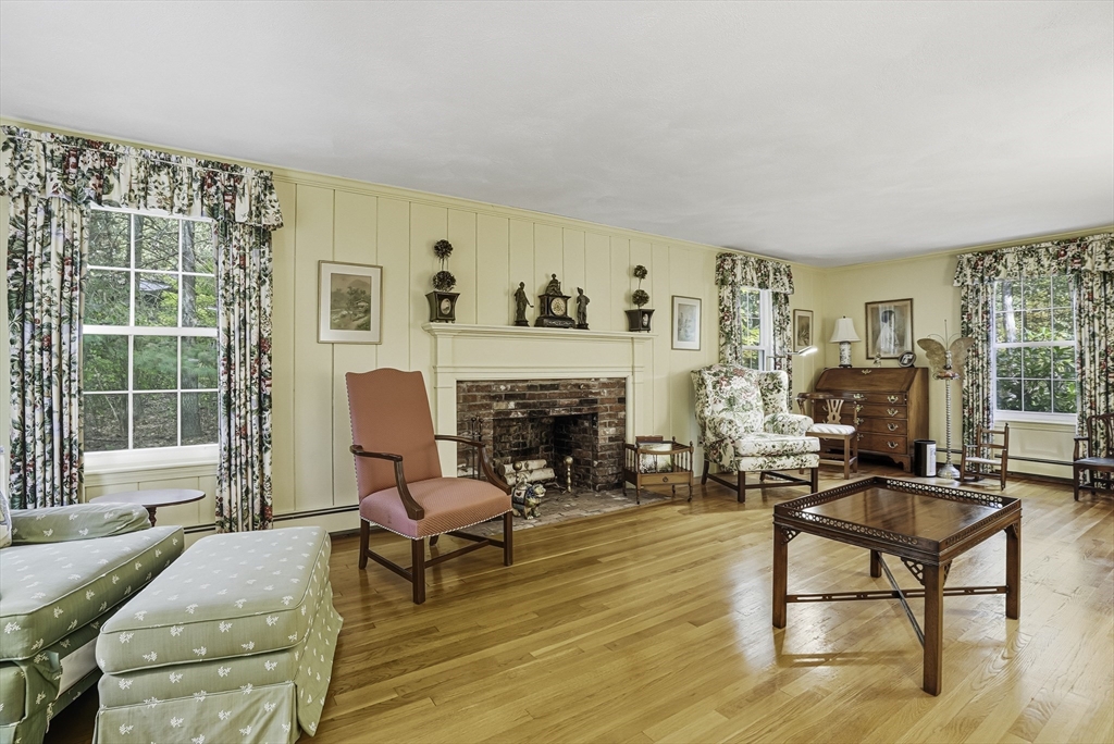 18 Coolidge Road Wayland, MA 01778 - Photo 6 of 26