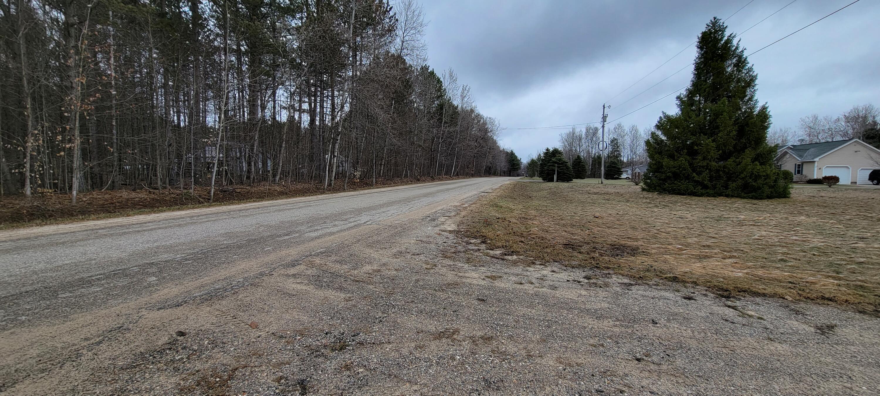 1715 Stonycroft Road Gaylord, MI 49735 - Photo 7 of 12 Gallery Image 7