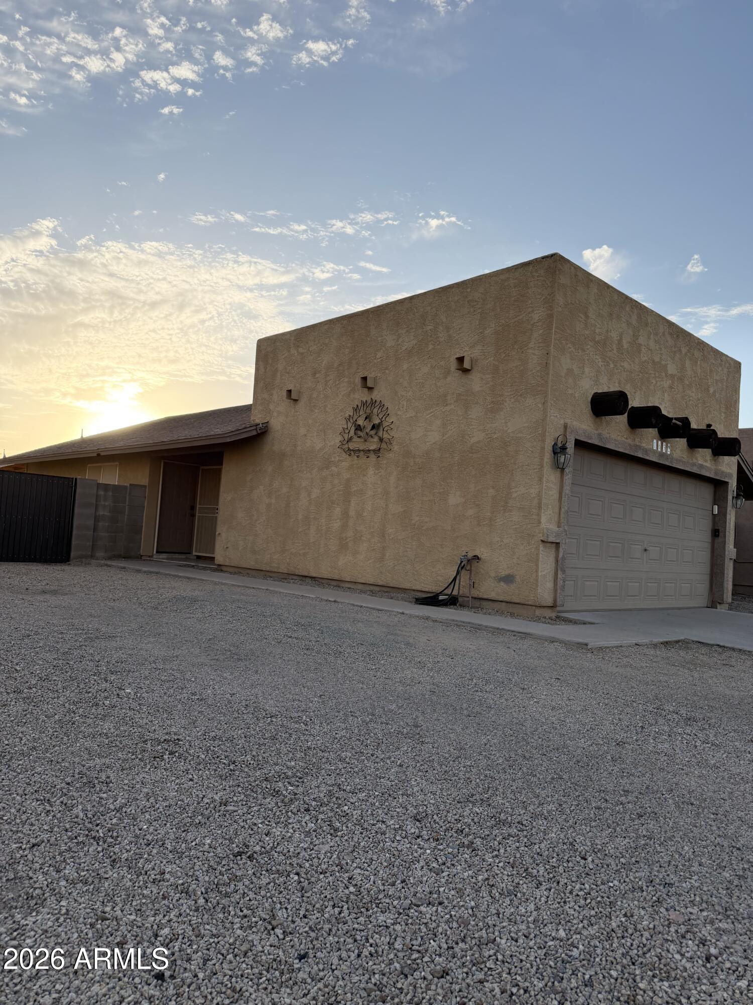 1632 South Stetson Road Apache Junction, AZ 85119 - Photo 3 of 32
