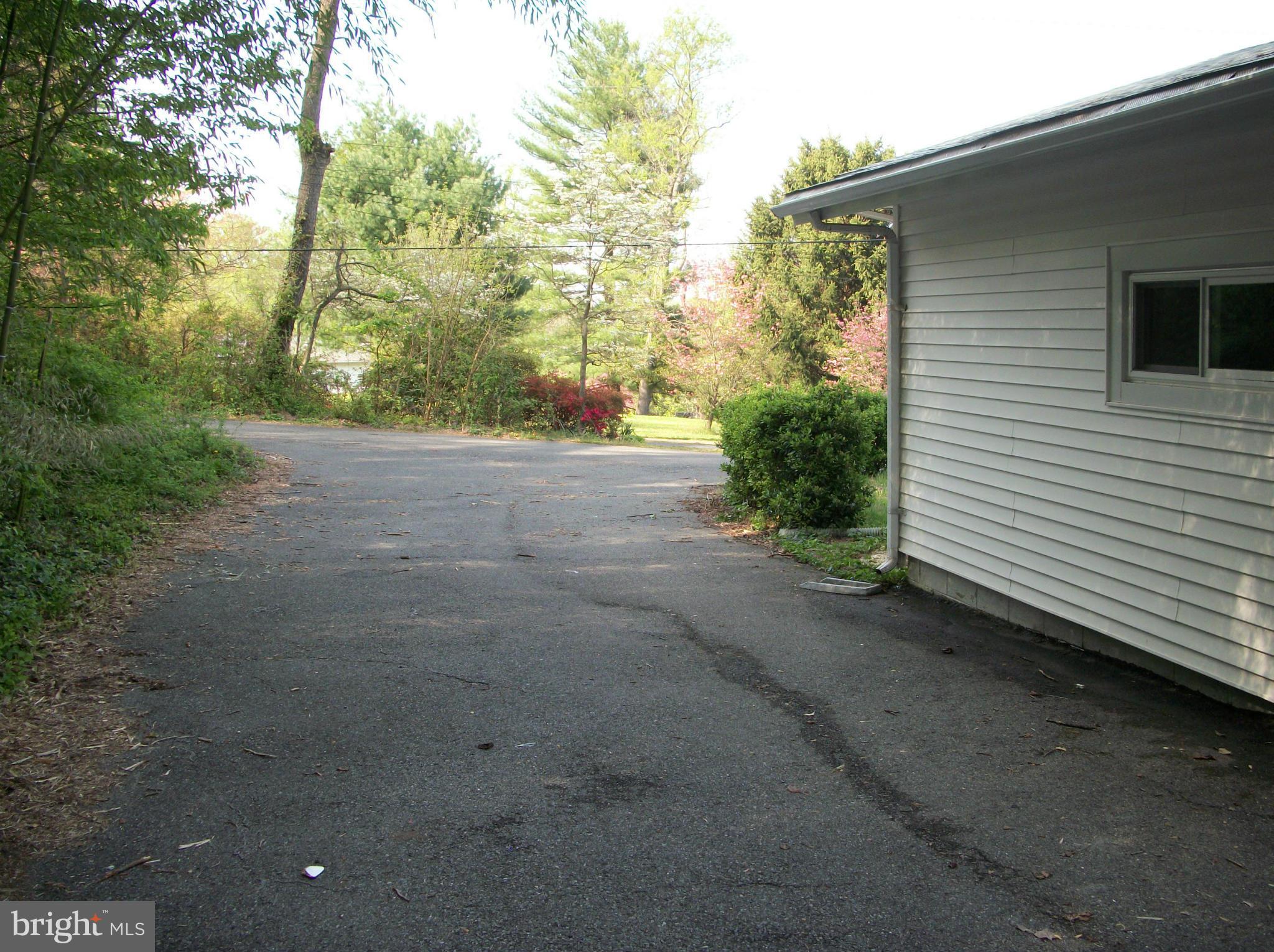 6600 Highbridge Road Bowie, MD 20720 - Photo 22 of 24 Rear driveway