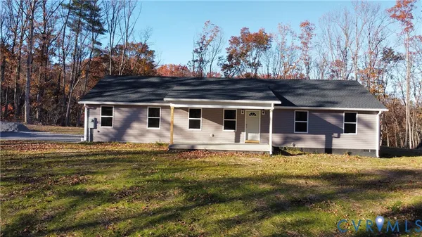 $299,950 | 405 North View Drive, Stanley, VA 22851