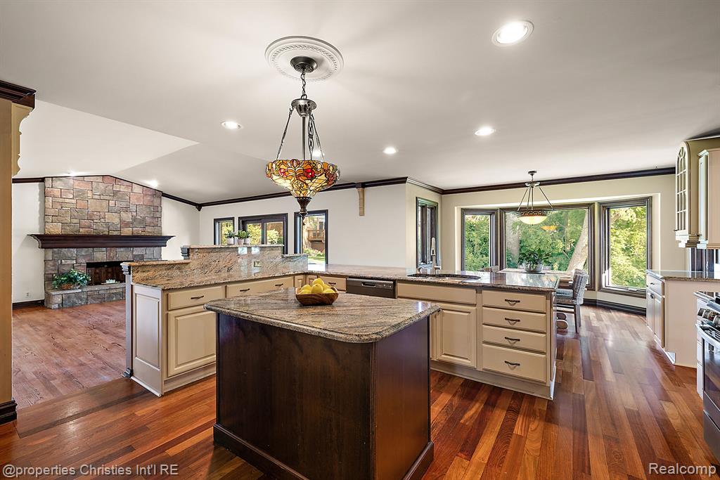 817 Stag Ridge Road Rochester Hills, MI 48309 - Photo 21 of 80