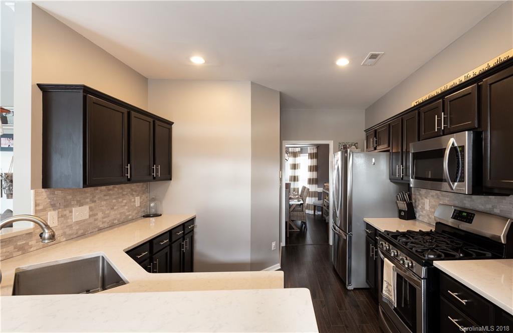 9101 Babbitt Way Charlotte, NC 28216 - Photo 12 of 28