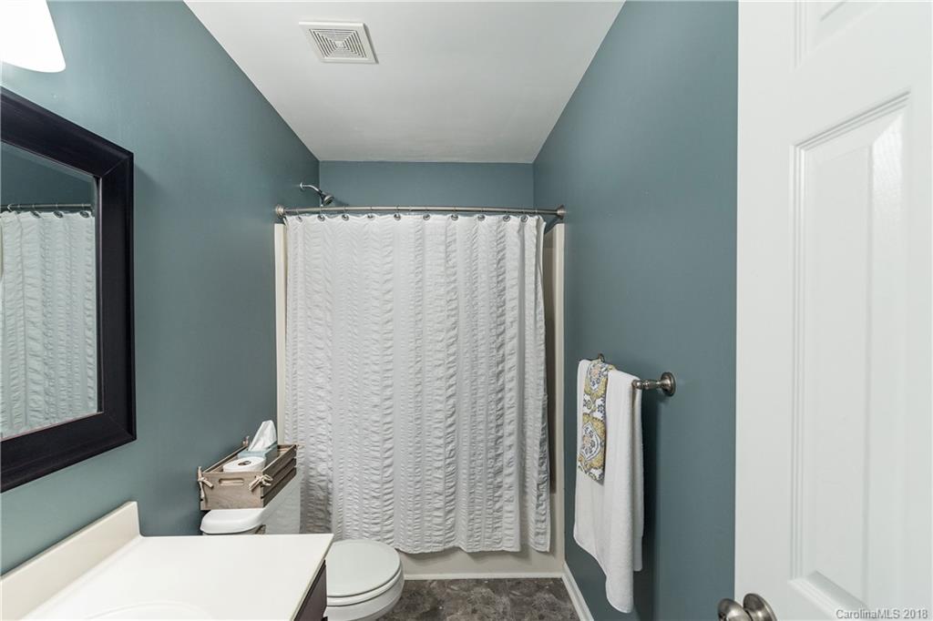 9101 Babbitt Way Charlotte, NC 28216 - Photo 18 of 28