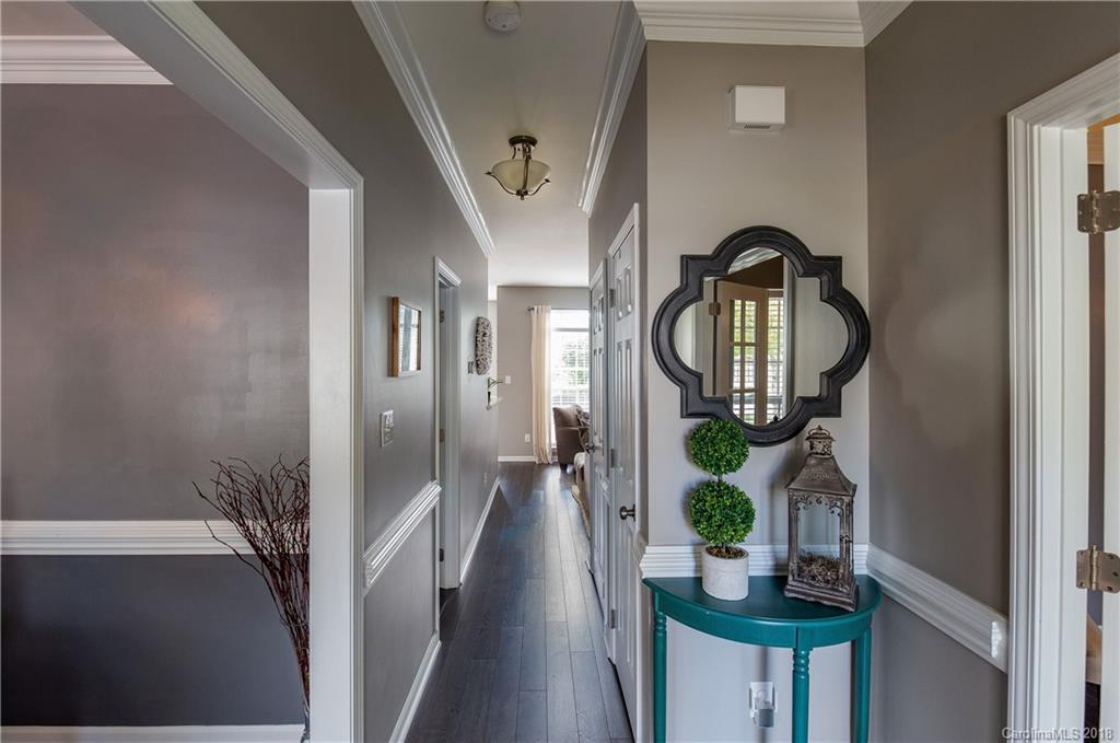 9101 Babbitt Way Charlotte, NC 28216 - Photo 4 of 28