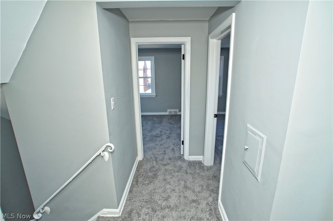 4034 Stilmore Road Cleveland, OH 44121 - Photo 13 of 26