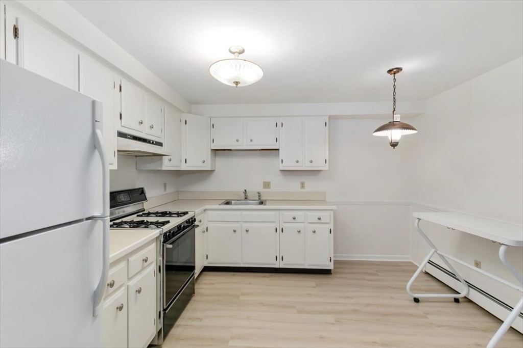 40 Railroad Avenue, Unit B2 Beverly, MA 01915 - Photo 12 of 31