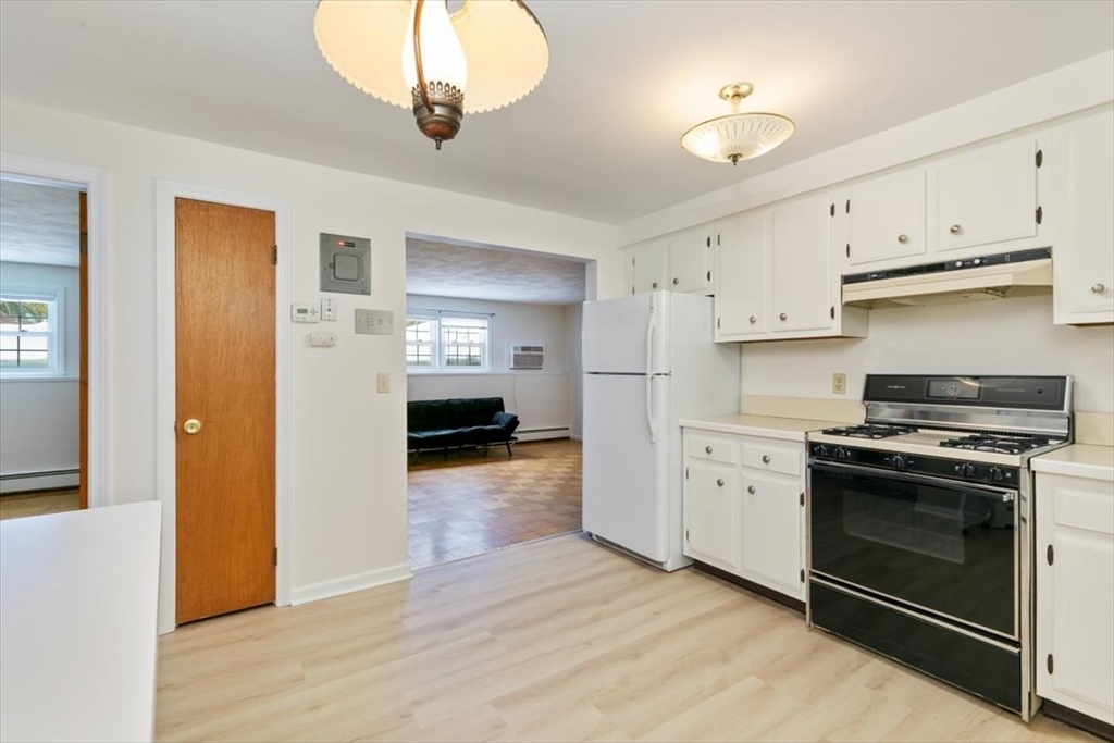 40 Railroad Avenue, Unit B2 Beverly, MA 01915 - Photo 13 of 31