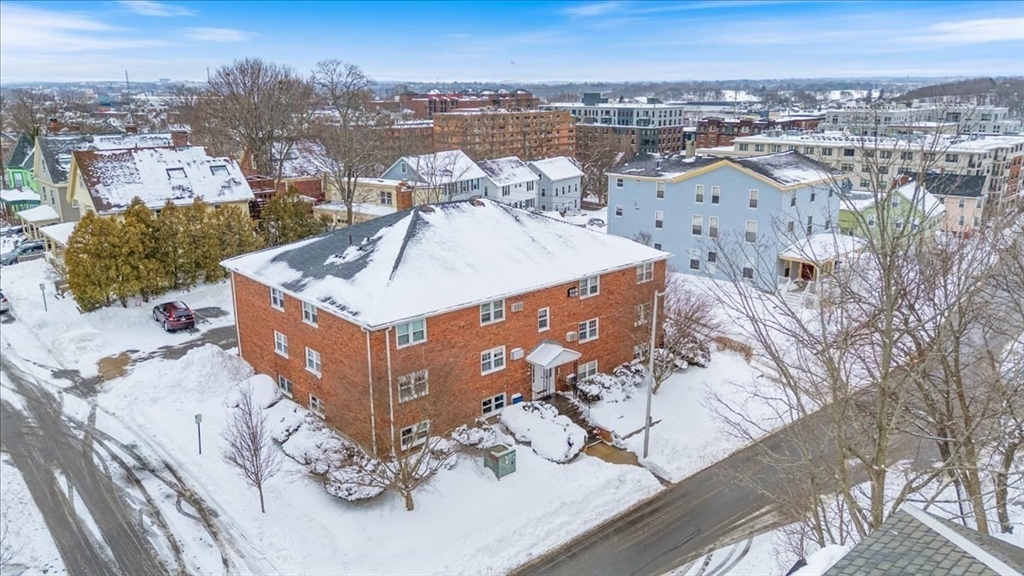 40 Railroad Avenue, Unit B2 Beverly, MA 01915 - Photo 4 of 31
