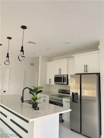 $2,200 | 1422 Highland Avenue, Lehigh Acres, FL 33972