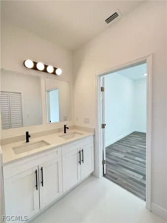 $2,200 | 1422 Highland Avenue, Lehigh Acres, FL 33972