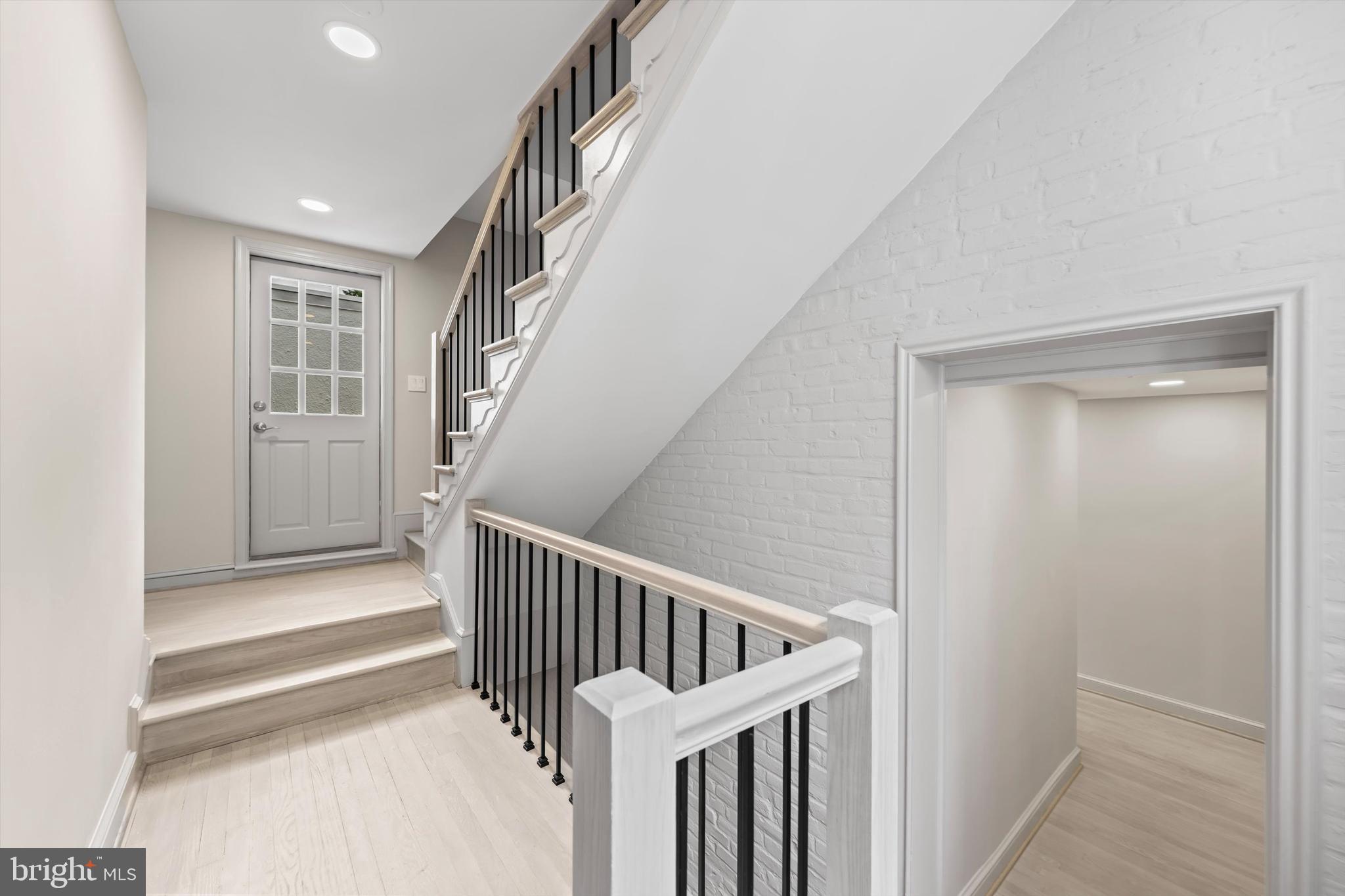 1525 35th Street Northwest Washington, DC 20007 - Photo 14 of 43 Upper Hallway