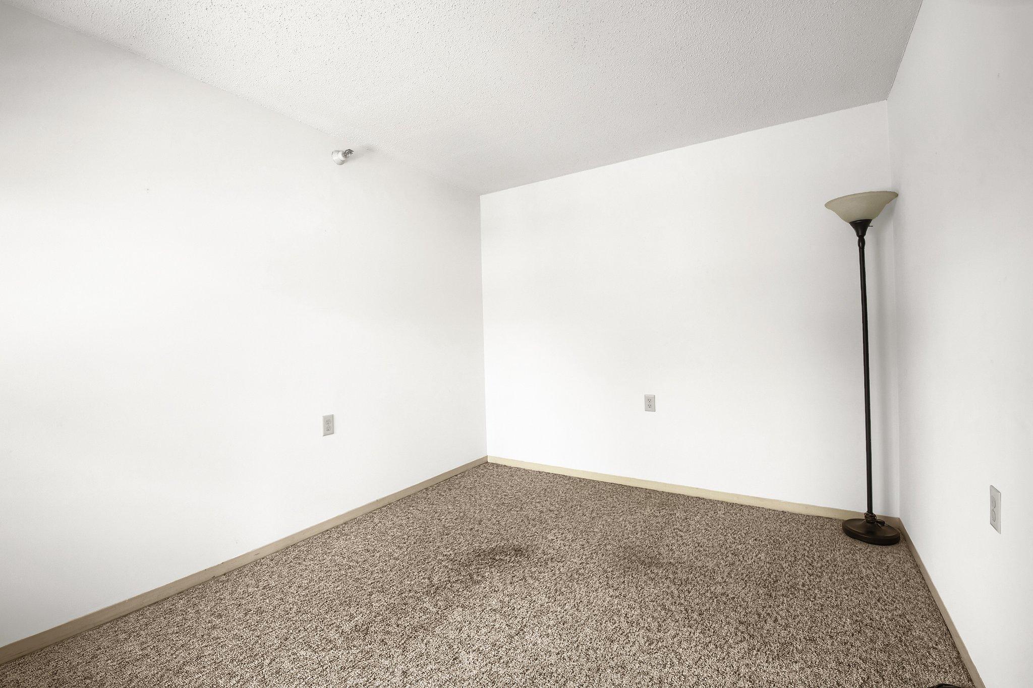 500 County B Road West, Unit 328 Roseville, MN 55113 - Photo 11 of 48