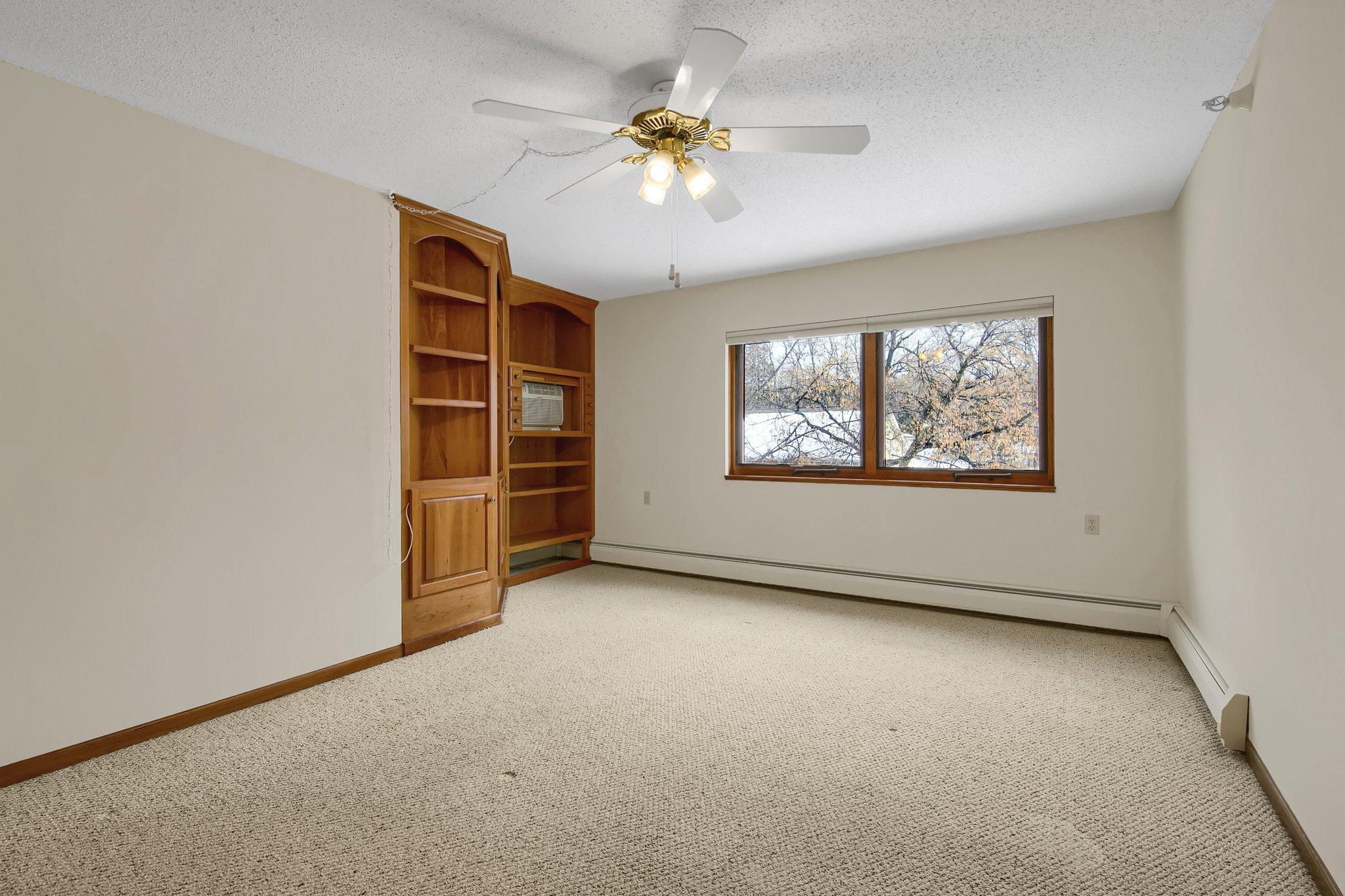 500 County B Road West, Unit 328 Roseville, MN 55113 - Photo 18 of 48