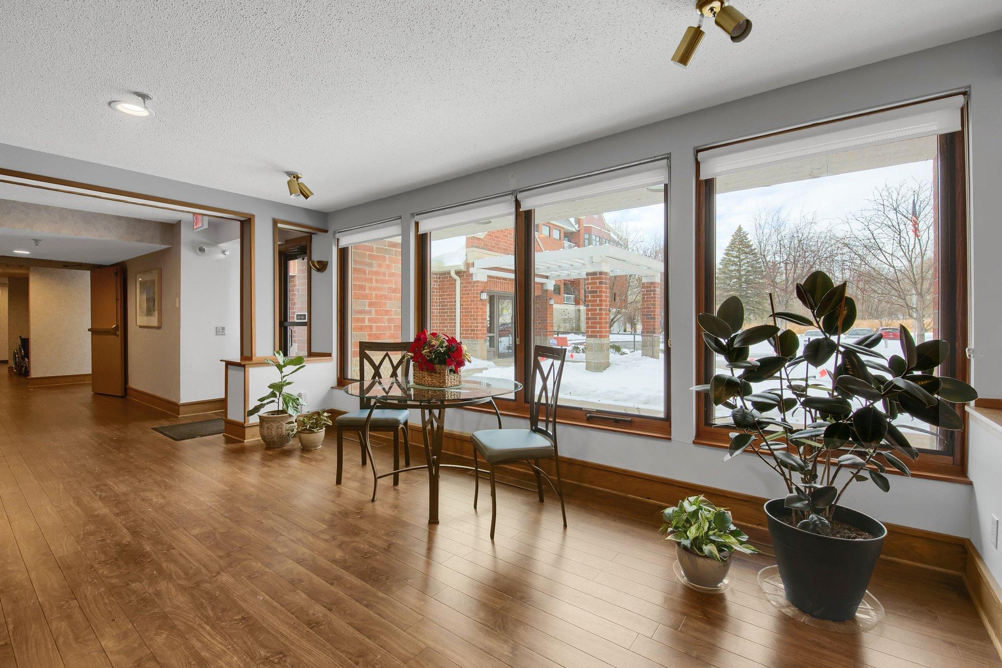 500 County B Road West, Unit 328 Roseville, MN 55113 - Photo 26 of 48