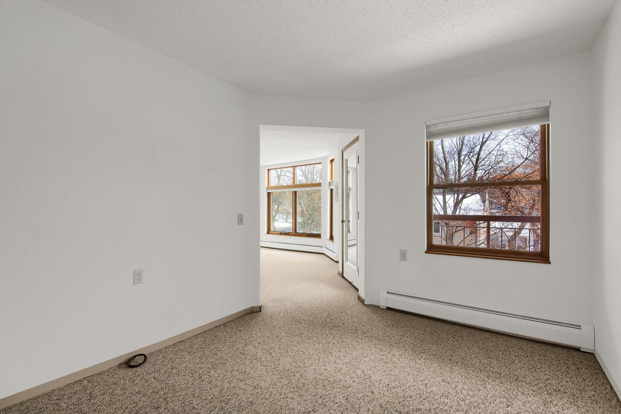 500 County B Road West, Unit 328 Roseville, MN 55113 - Photo 6 of 48