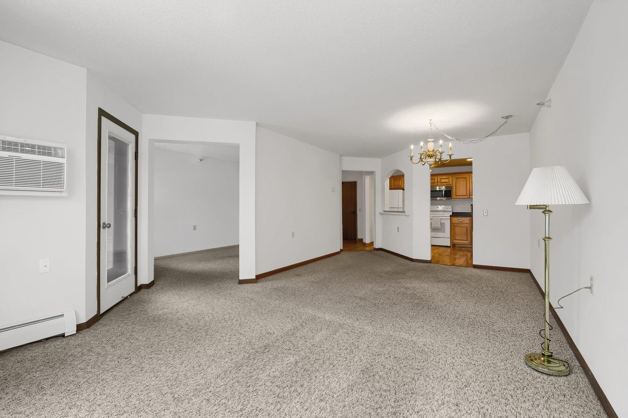 500 County B Road West, Unit 328 Roseville, MN 55113 - Photo 8 of 48