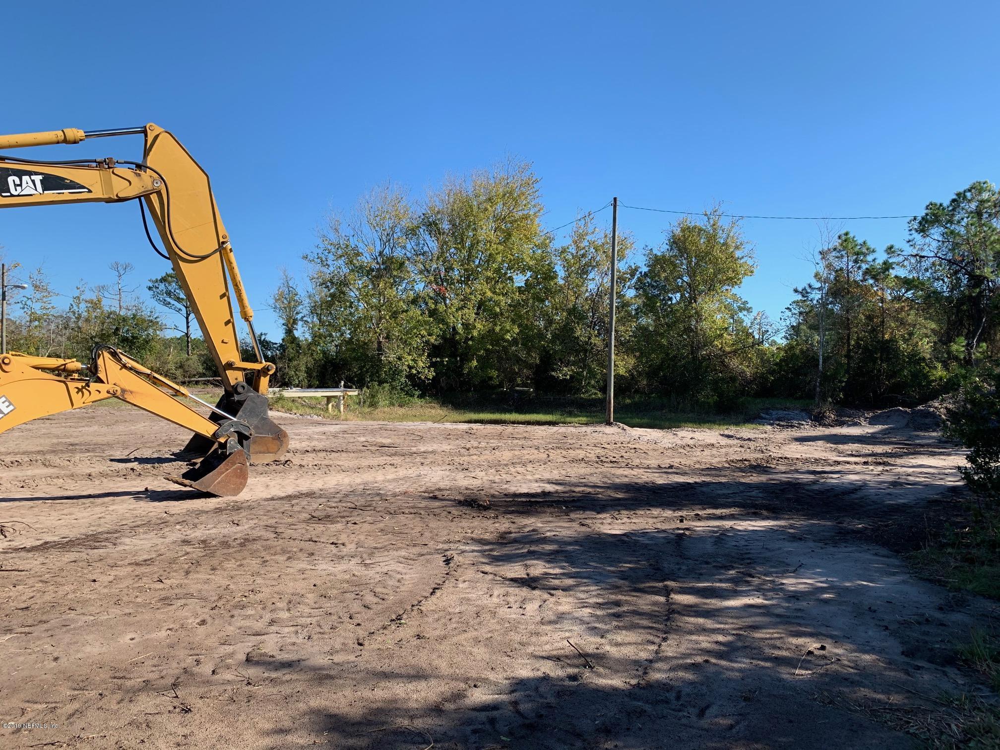 10451 Sawpit Road Jacksonville, FL 32226 - Photo 18 of 37 a view of a basketball court