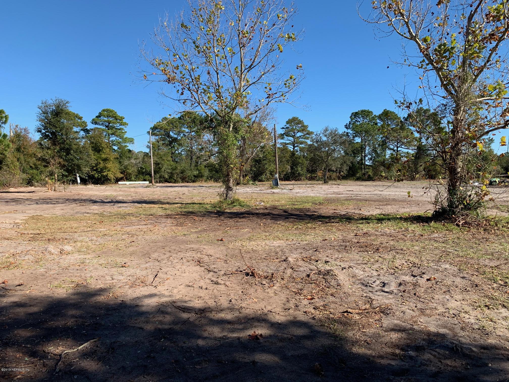 10451 Sawpit Road Jacksonville, FL 32226 - Photo 19 of 37 a view of outdoor space with trees