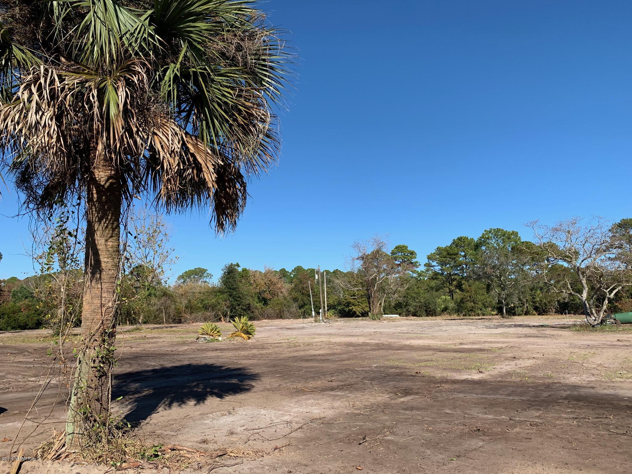 10451 Sawpit Road Jacksonville, FL 32226 - Photo 6 of 37 a view of a yard and ocean view