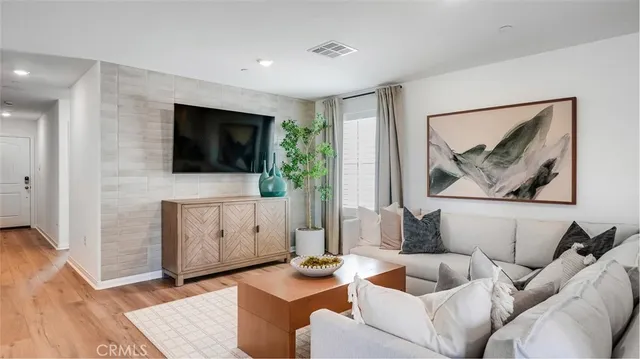 $562,480 | 14198 Serene Skies Court, Jurupa Valley, CA 92509