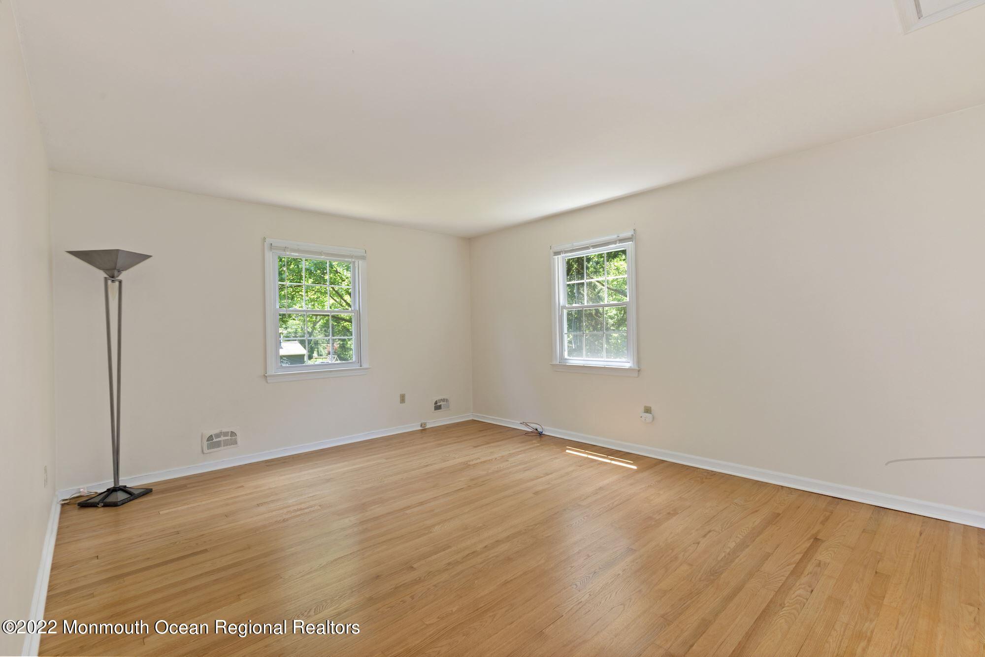 65 Pelican Road Middletown, NJ 07748 - Photo 25 of 48 060_65_Pelican_Road_378500_724713