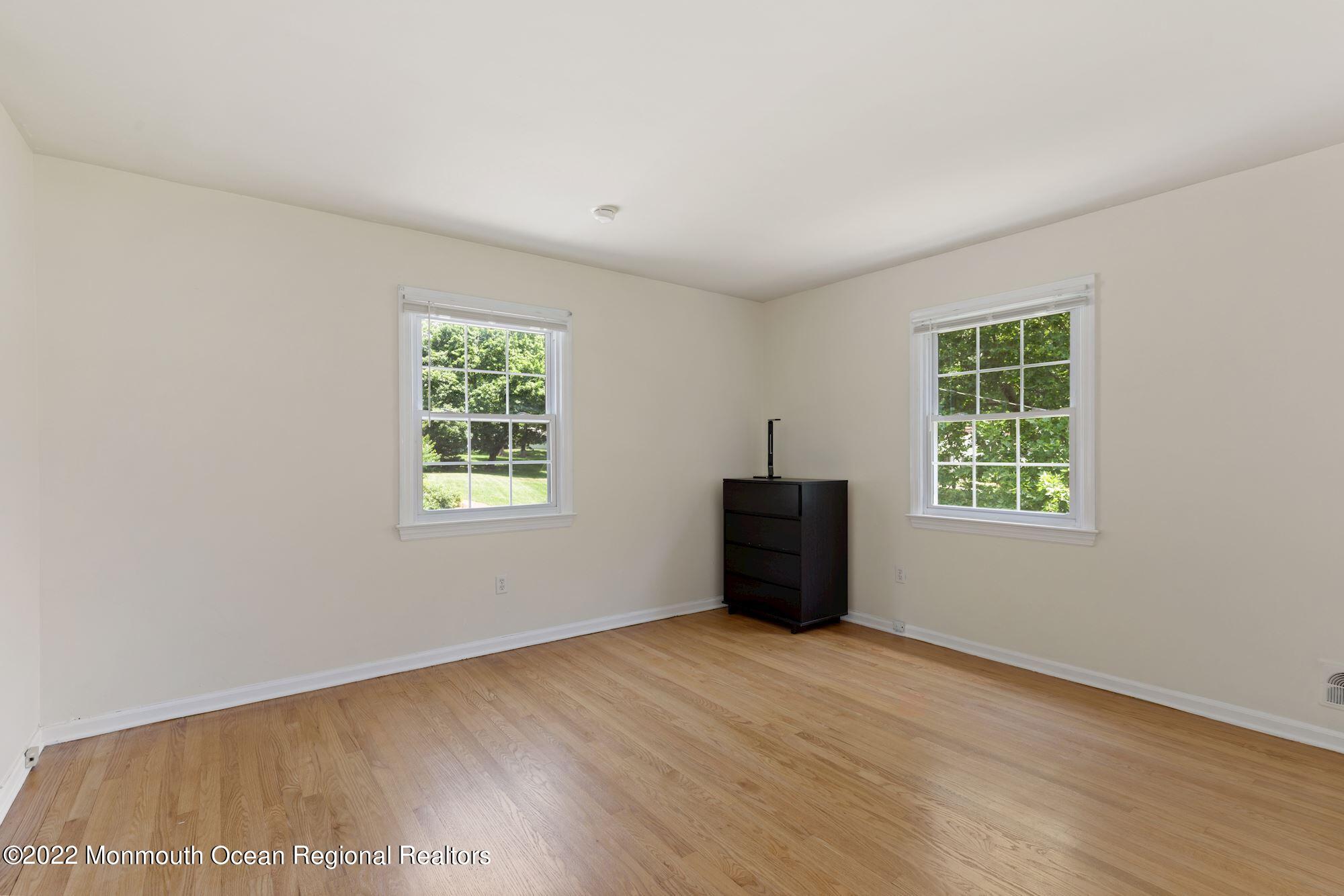 65 Pelican Road Middletown, NJ 07748 - Photo 30 of 48 059_65_Pelican_Road_378500_724713