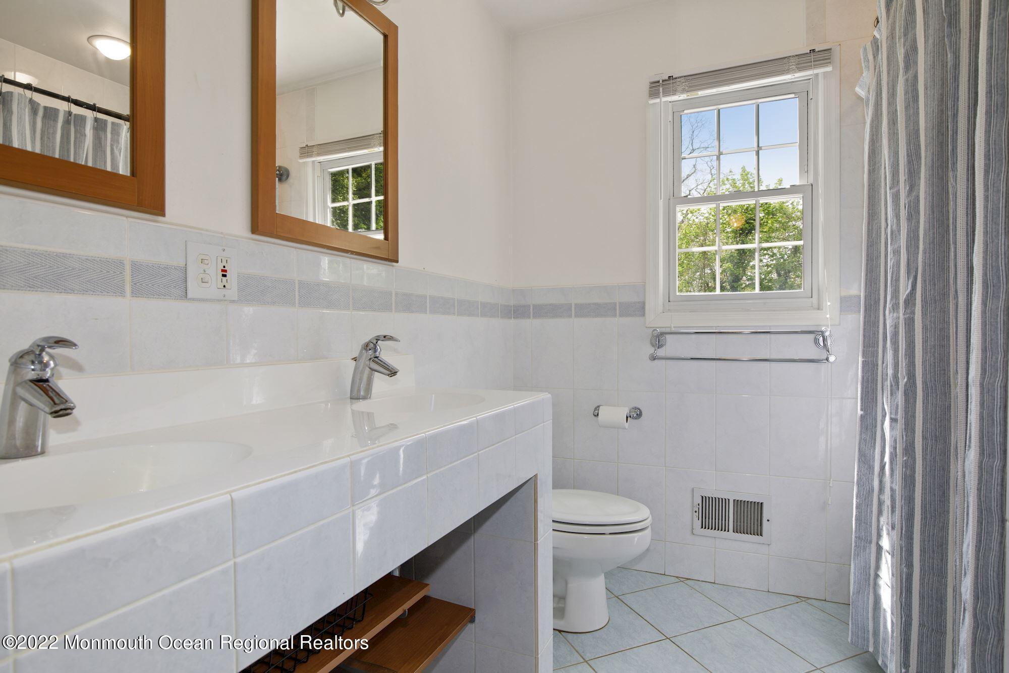 65 Pelican Road Middletown, NJ 07748 - Photo 31 of 48 037_65_PELICAN_ROAD_378500_708819