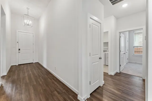 $2,600 | 22600 Fountaingrass Lane, Lago Vista, TX 78645