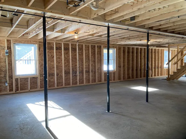 $549,900 | 60 Dinky Lane, Morristown, VT 05661