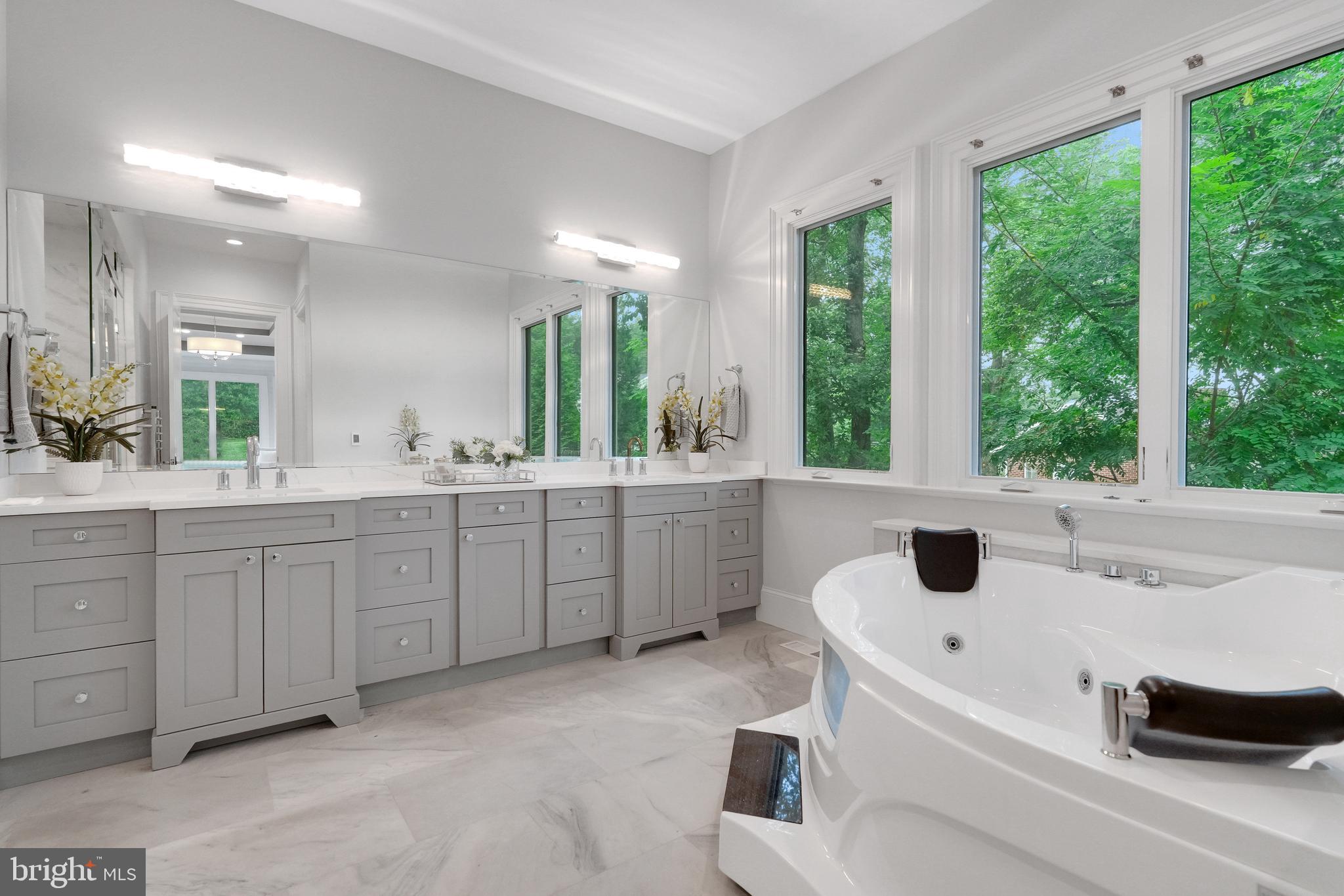 305 Old Courthouse Road Northeast Vienna, VA 22180 - Photo 29 of 69 Primary Bathroom