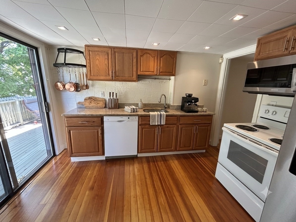 97-2 Court Street, Unit 2 Newton, MA 02458 - Photo 11 of 23