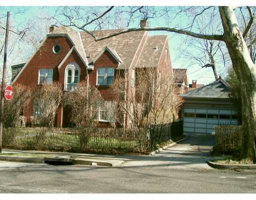 6600 Kinsman Road Pittsburgh, PA 15217 - Photo 1 of 8 Gallery Image 1