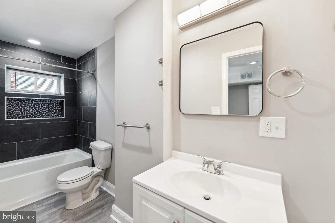 1714 North Broadway Baltimore, MD 21213 - Photo 35 of 39