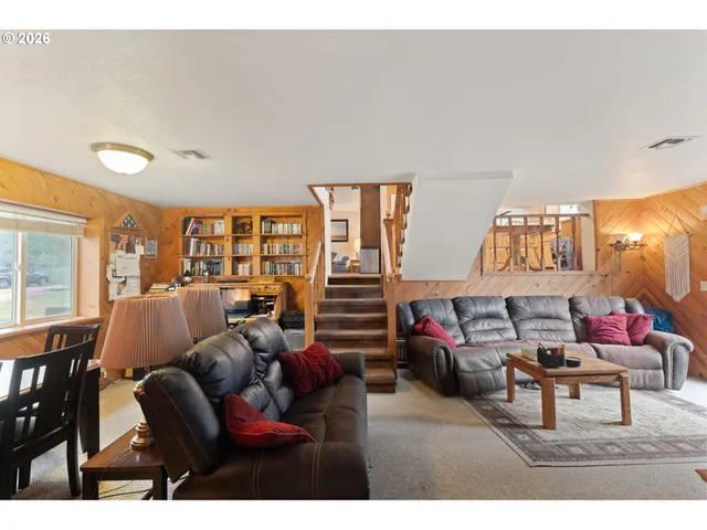 $530,000 | 377 Fir Point Lane, Glendale, OR 97442