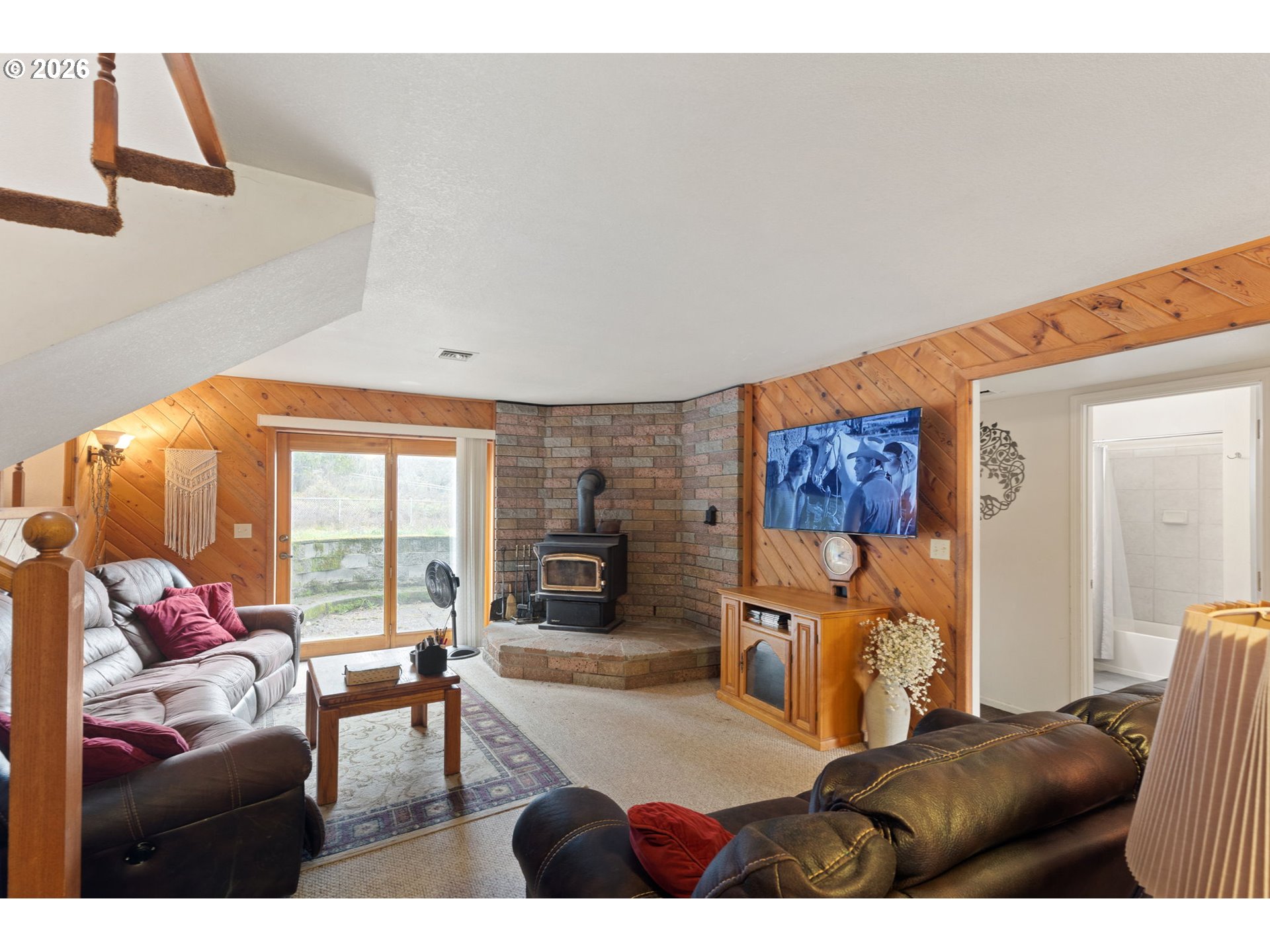 377 Fir Point Lane Glendale, OR 97442 - Photo 17 of 45