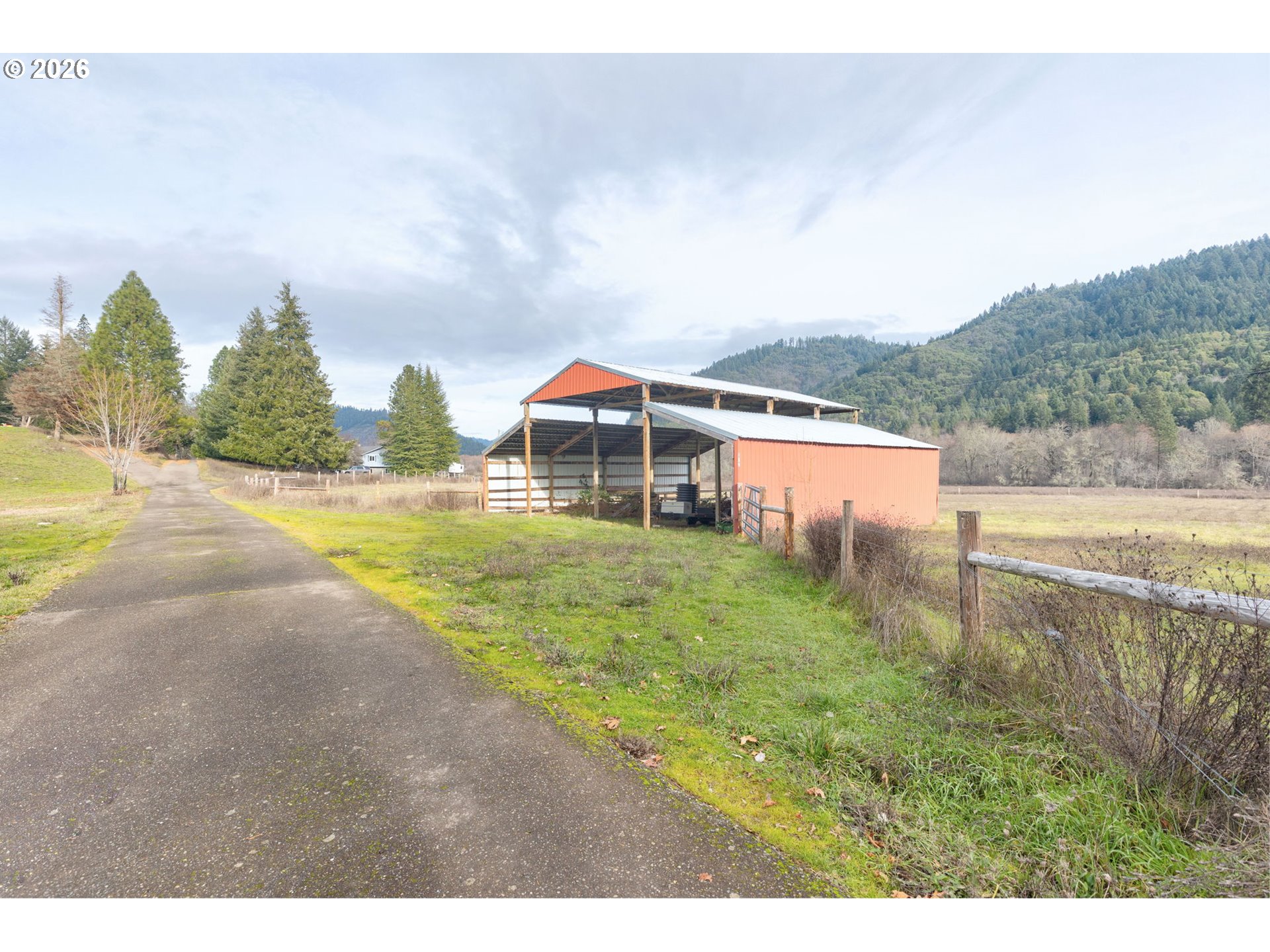 377 Fir Point Lane Glendale, OR 97442 - Photo 40 of 45