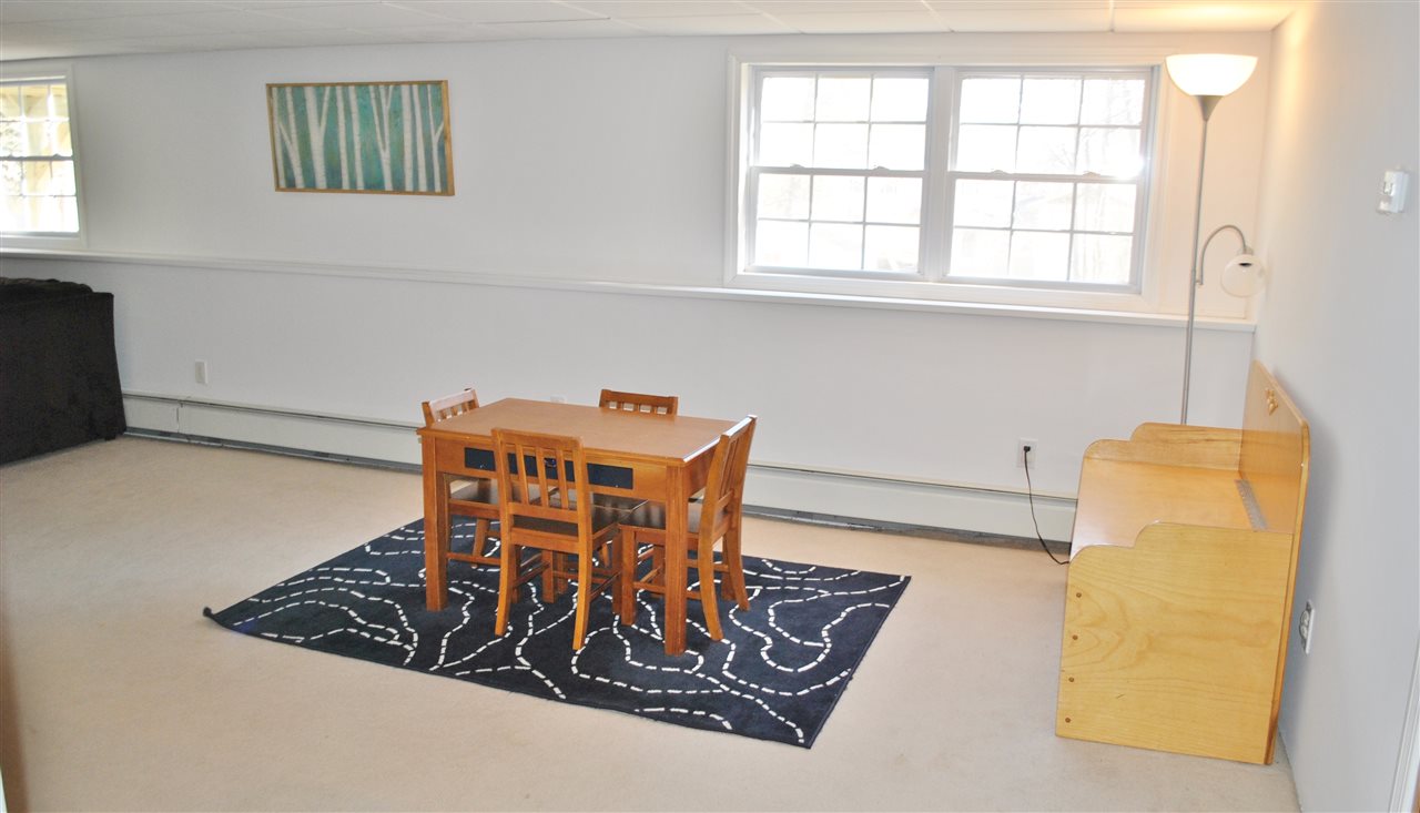 22 Pemberton Road Nashua, NH 03063 - Photo 21 of 28 Gallery Image 21
