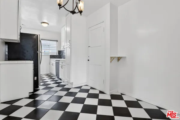 $1,950 | 314 North St Andrews Place, Unit 3, Los Angeles, CA 90004