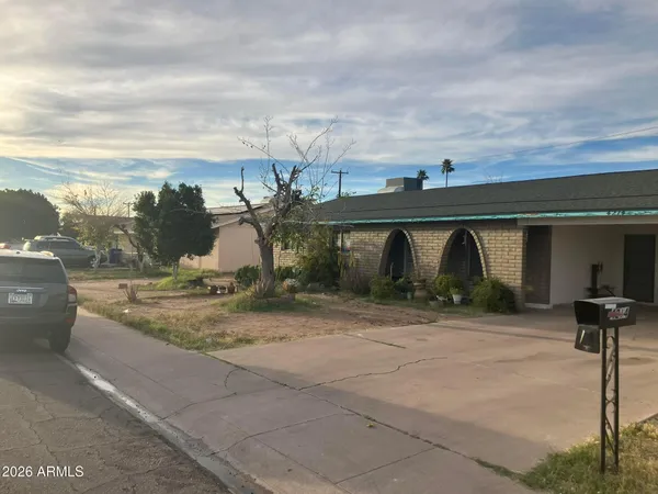$2,500 | 4214 West Lewis Avenue, Phoenix, AZ 85009