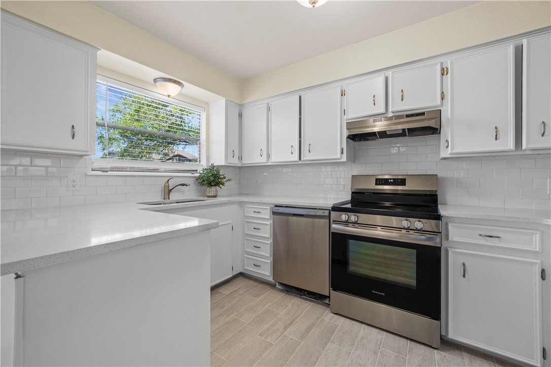 4418 Holly Ridge Drive Corpus Christi, TX 78413 - Photo 11 of 26