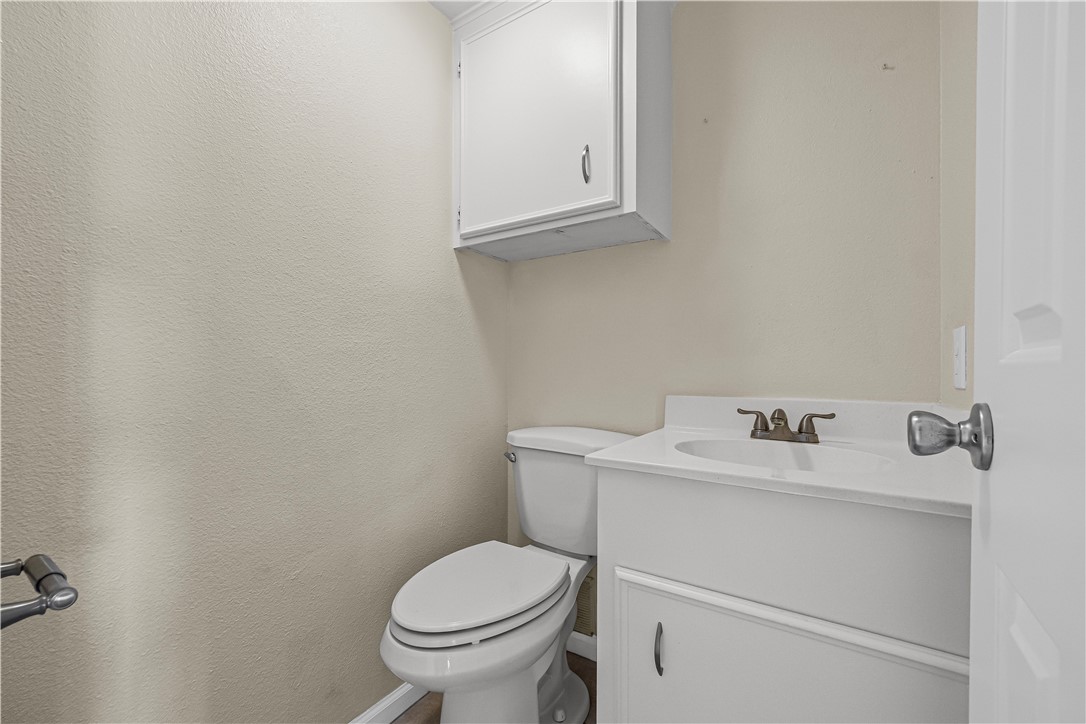 4418 Holly Ridge Drive Corpus Christi, TX 78413 - Photo 17 of 26 2nd full bath