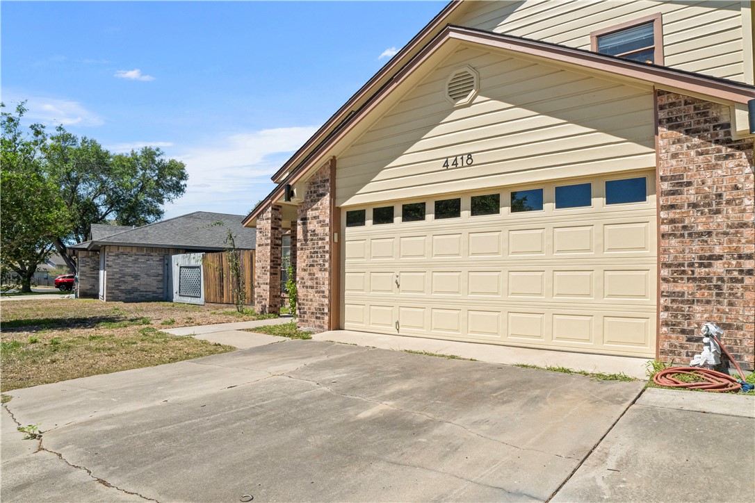 4418 Holly Ridge Drive Corpus Christi, TX 78413 - Photo 2 of 26