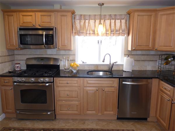 6 Spring Valley Road Medfield, MA 02052 - Photo 3 of 13 Gallery Image 3