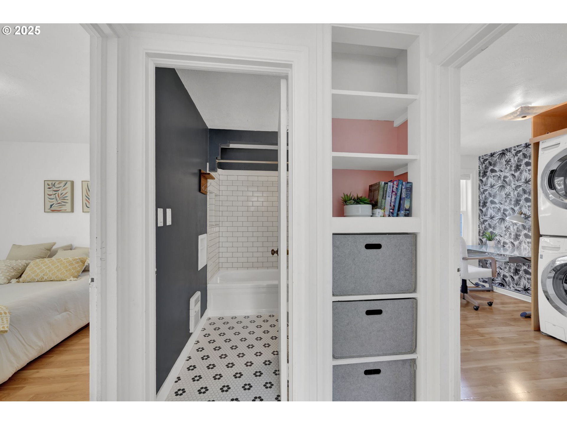 2424 Nixon Street Eugene, OR 97403 - Photo 18 of 48 a living room with a wooden floor