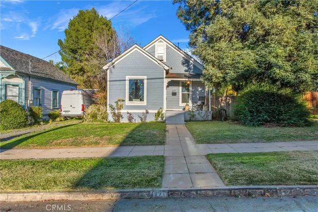 $649,999 | 421 La Verne Street, Redlands, CA 92373