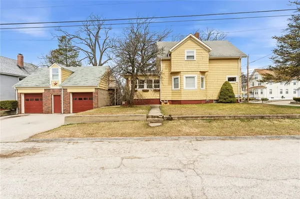 $545,000 | 211 Woodbine Street, Cranston, RI 02910