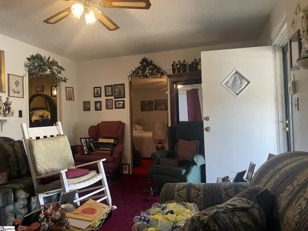$90,000 | 219 Carver Street, Joanna, SC 29351